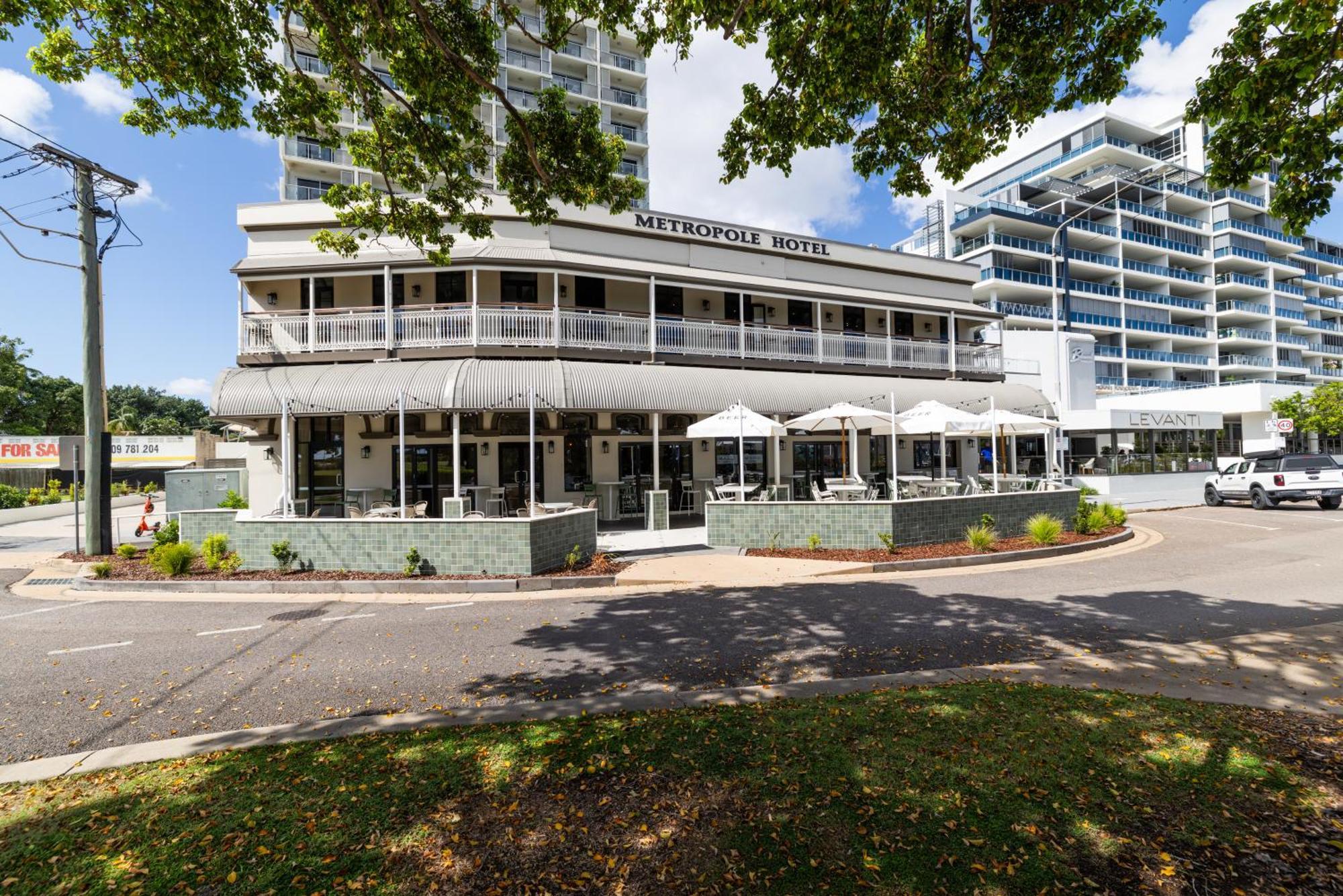 Oaks Townsville Metropole Hotel Екстер'єр фото