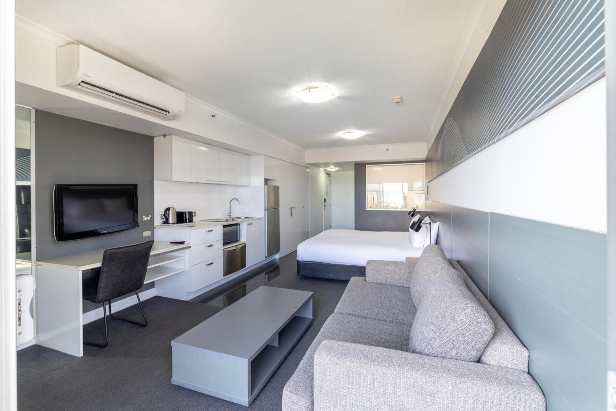 Oaks Townsville Metropole Hotel Екстер'єр фото