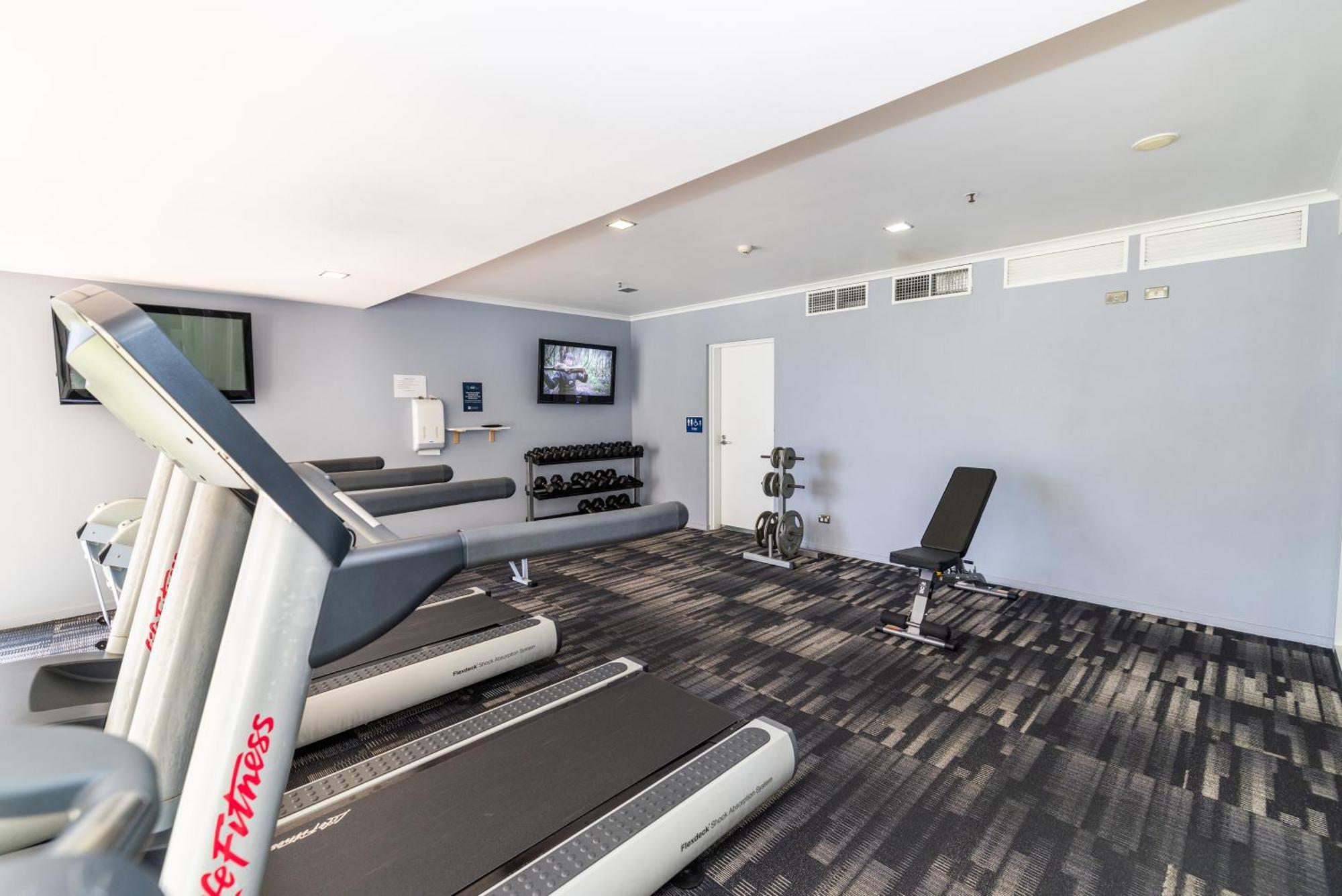 Oaks Townsville Metropole Hotel Екстер'єр фото