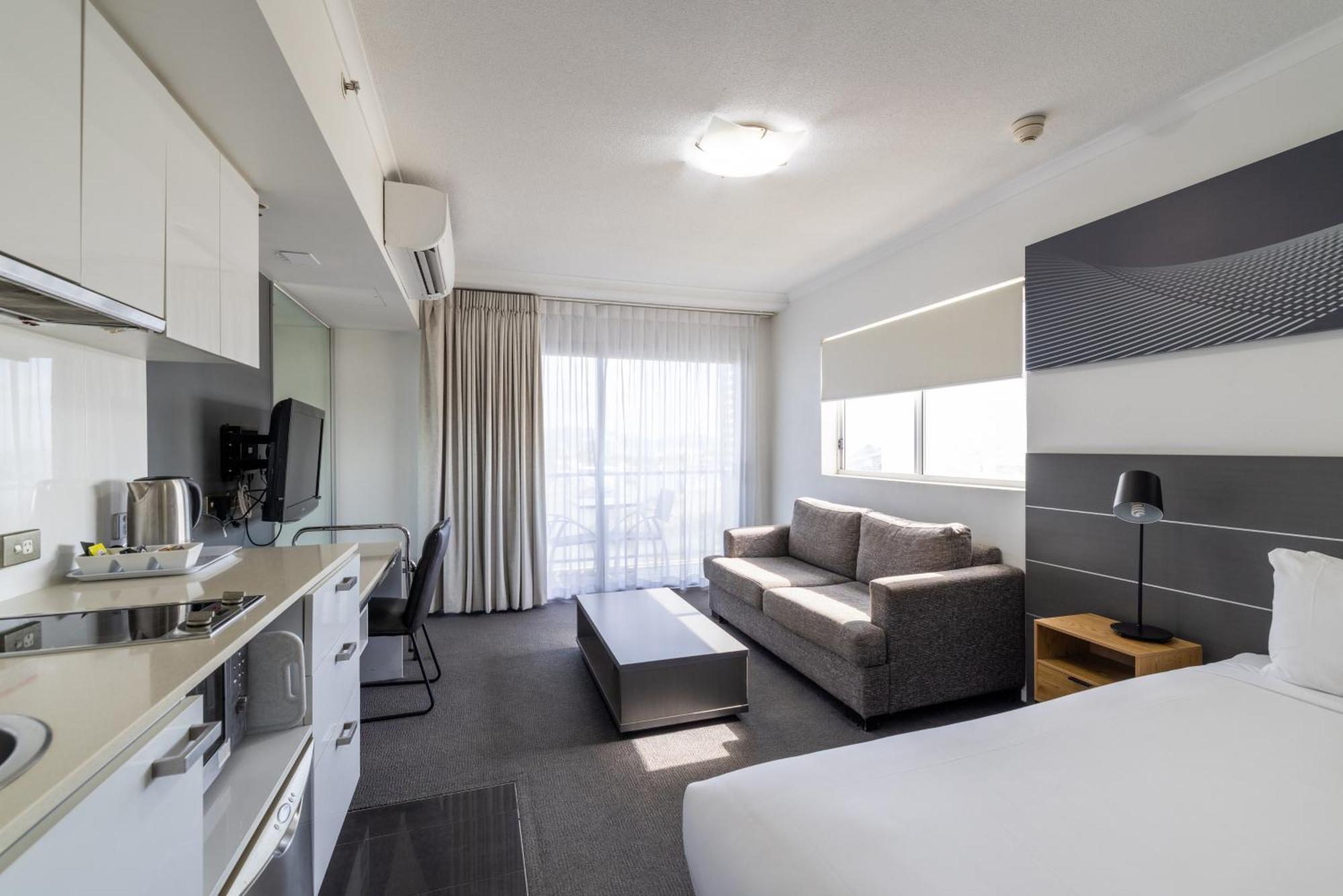 Oaks Townsville Metropole Hotel Екстер'єр фото